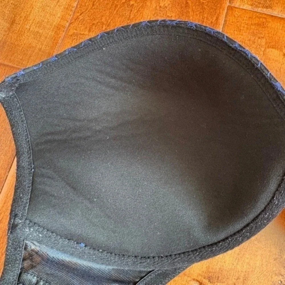 Victoria's Secret Very Sexy Push-Up Pigeonnant Bra 34D Blue Black Gothic‎ Mesh